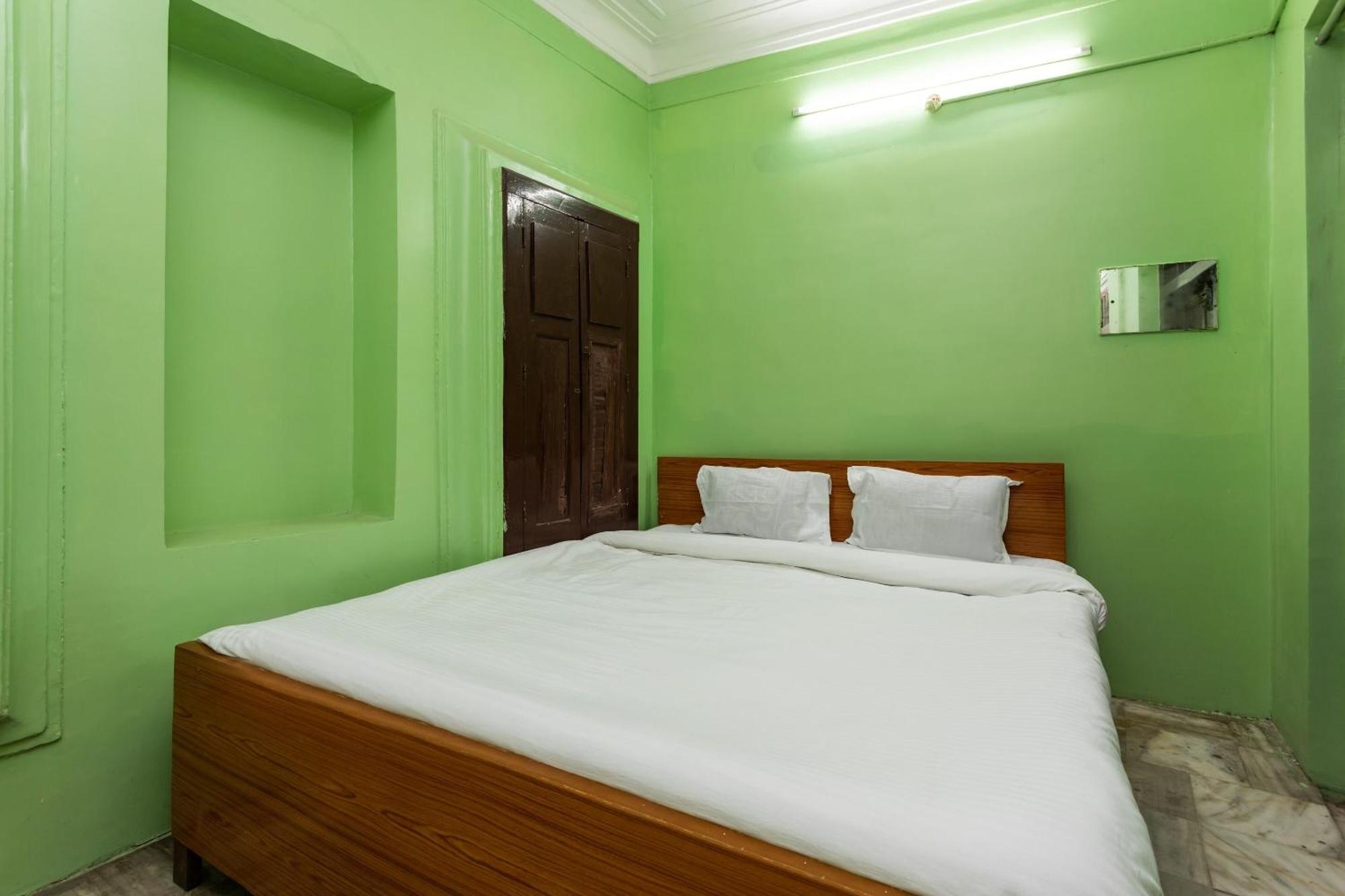 Spot On Hotel Sawera Indore Eksteriør bilde