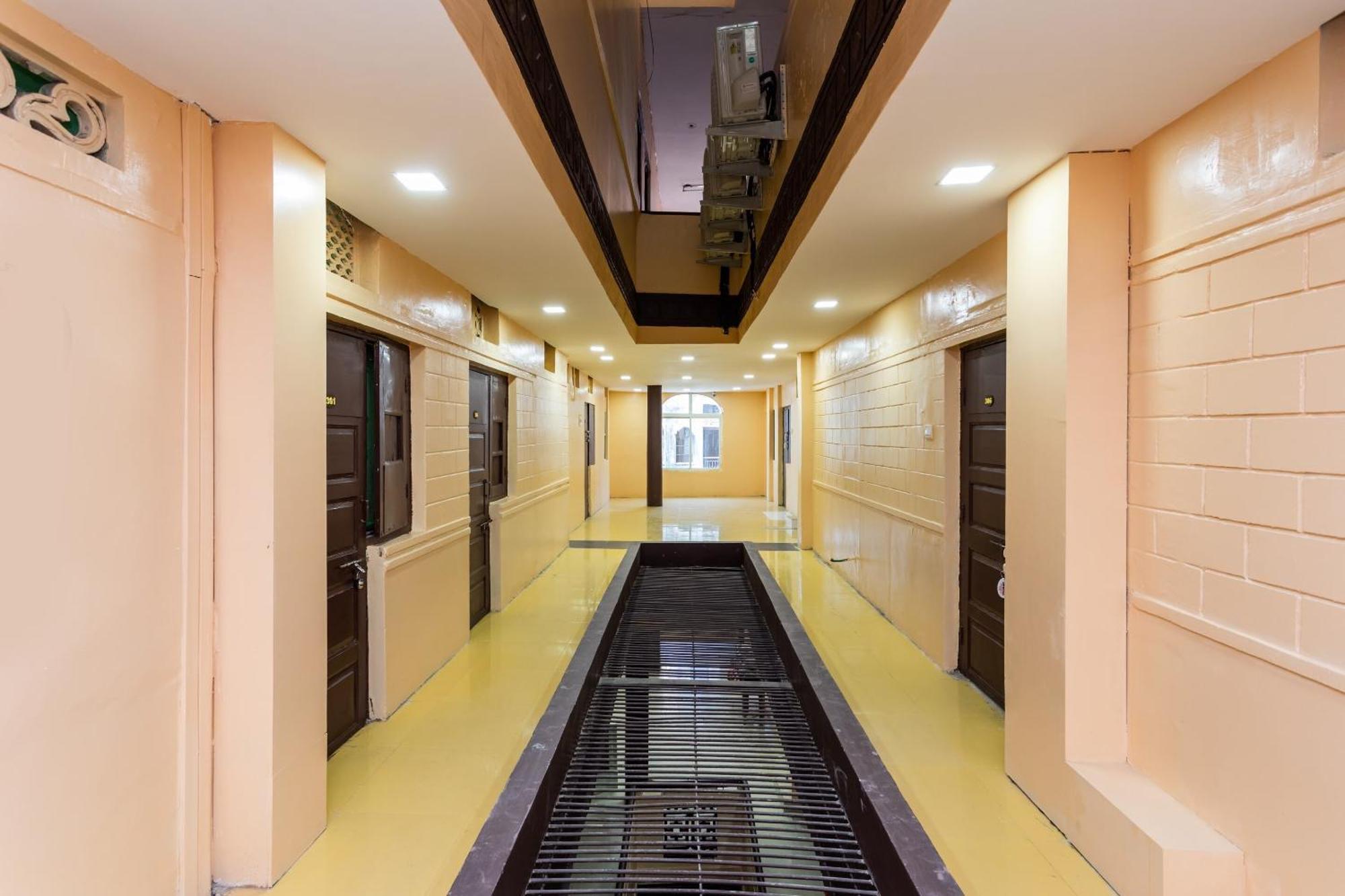 Spot On Hotel Sawera Indore Eksteriør bilde