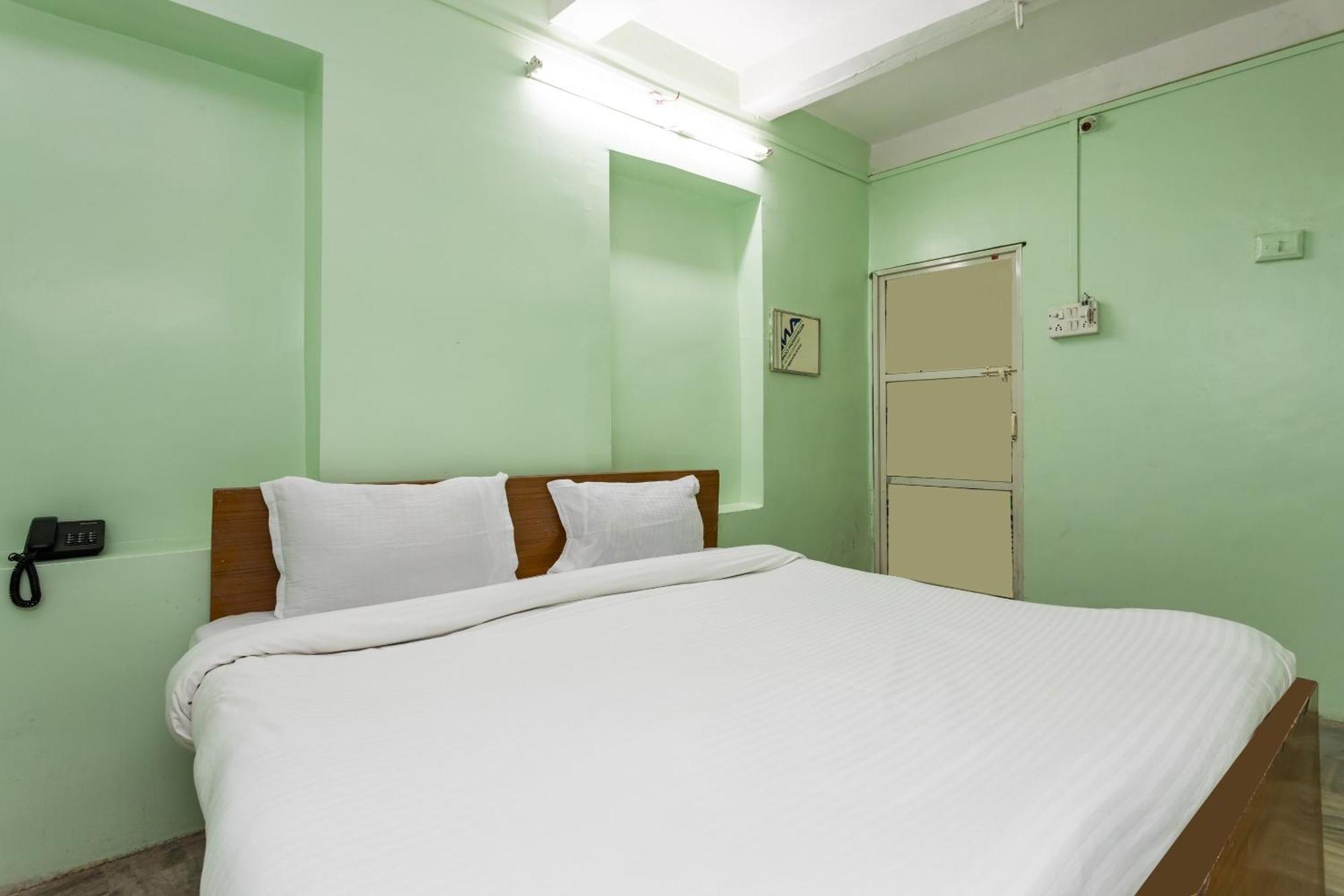Spot On Hotel Sawera Indore Eksteriør bilde