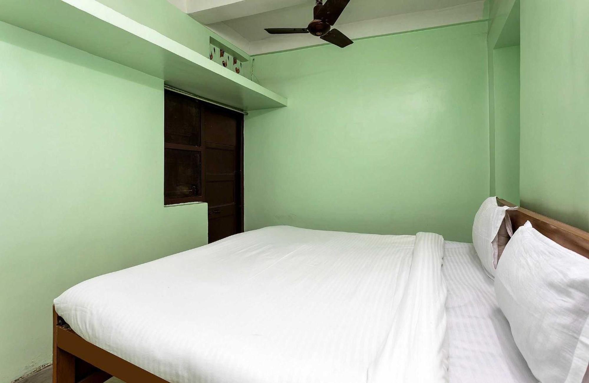 Spot On Hotel Sawera Indore Eksteriør bilde