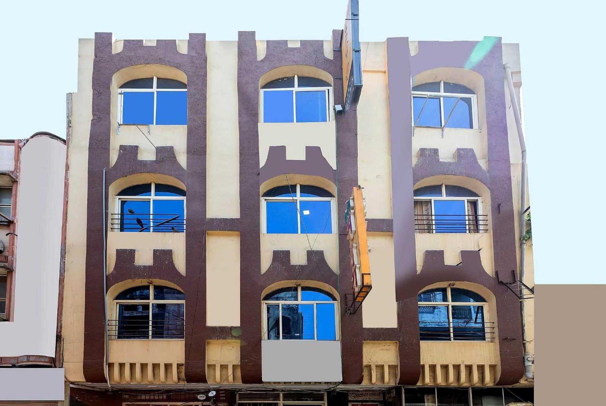 Spot On Hotel Sawera Indore Eksteriør bilde