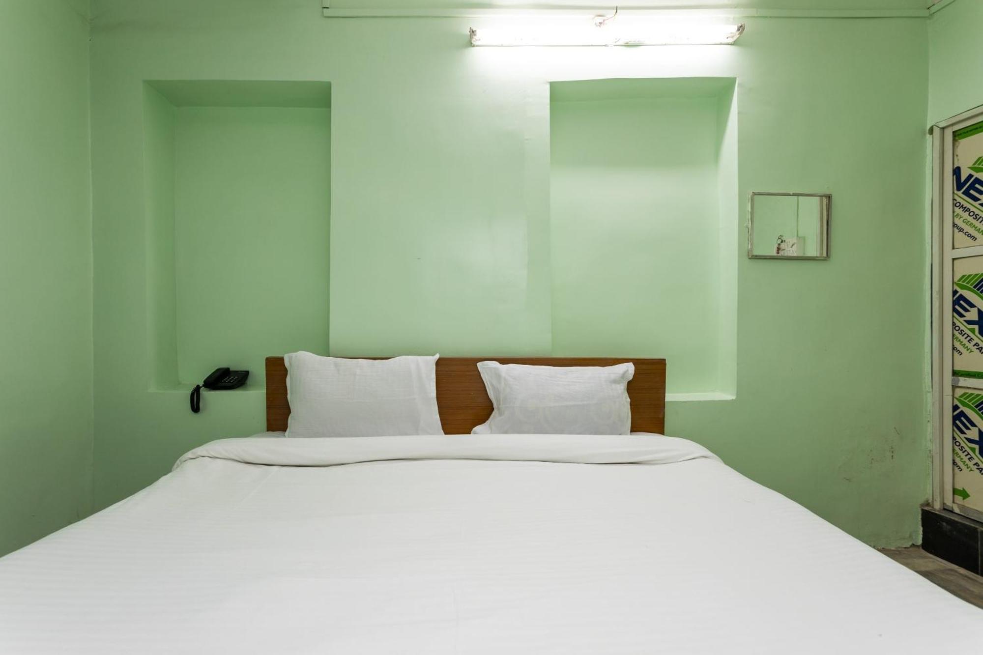 Spot On Hotel Sawera Indore Eksteriør bilde